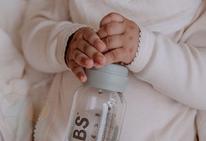 آیا شیشه شیر دندان کودک را خراب می کند؟